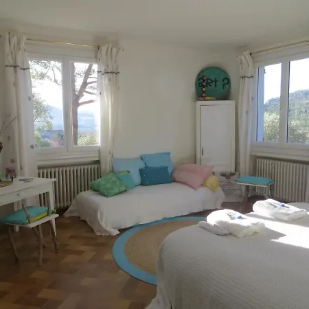 La Clorinde Bed and Breakfast *