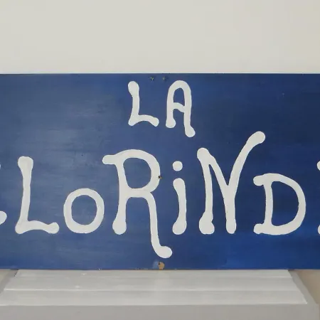 La Clorinde 3* موستيه سانت ماري